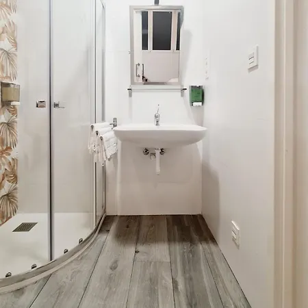 & Kitchen Irala Appartement *