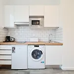 & Kitchen Irala *